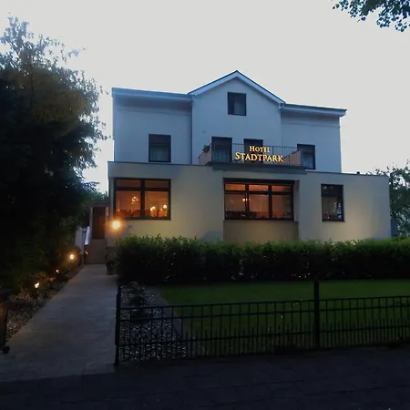 ApartHotel Stadtpark-2